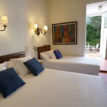 Medium Romantic فندق