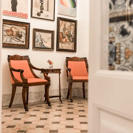 Medium Romantic فندق 2*