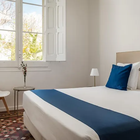 Medium Romantic Hotel 2*