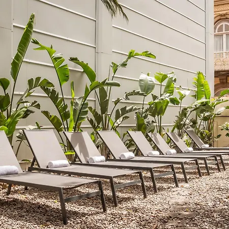 Medium Romantic Sitges