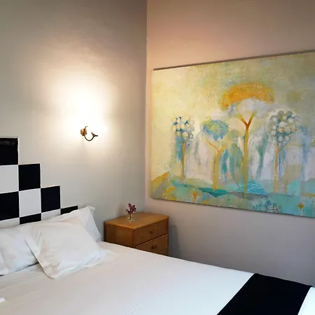 Medium Romantic Sitges