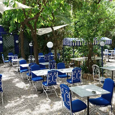 Medium Romantic Hotel Sitges