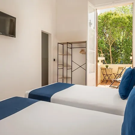 Medium Romantic Hotel Sitges