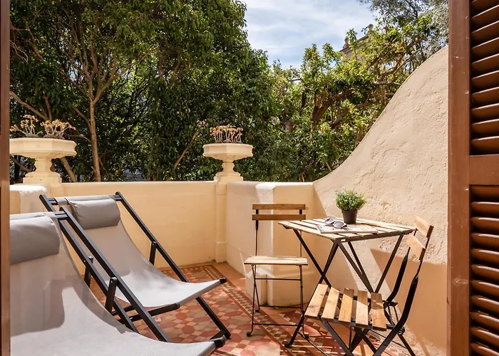 Medium Romantic Сіджас