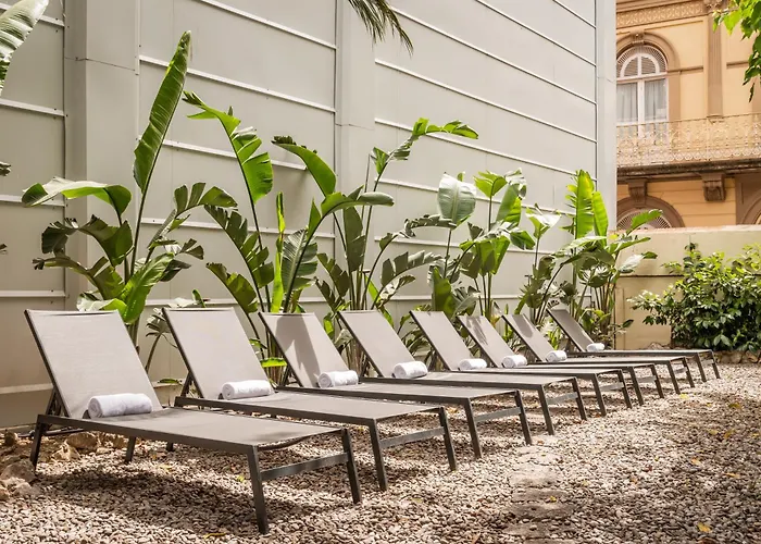 Medium Romantic Сіджас