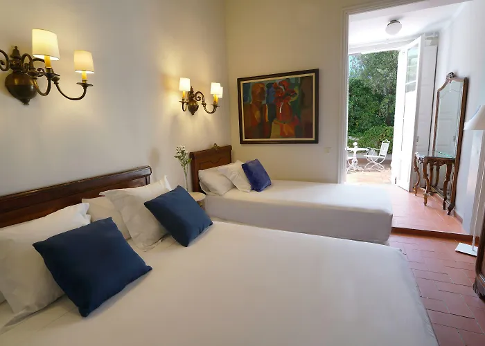 Medium Romantic Готель