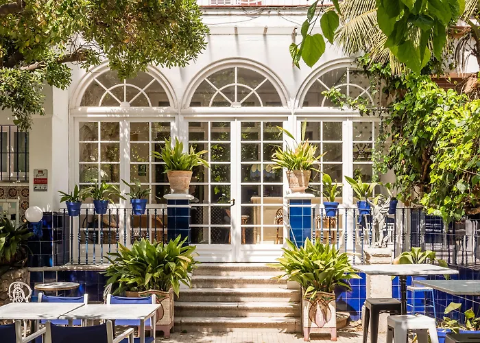 Medium Romantic 2* Σίτζες